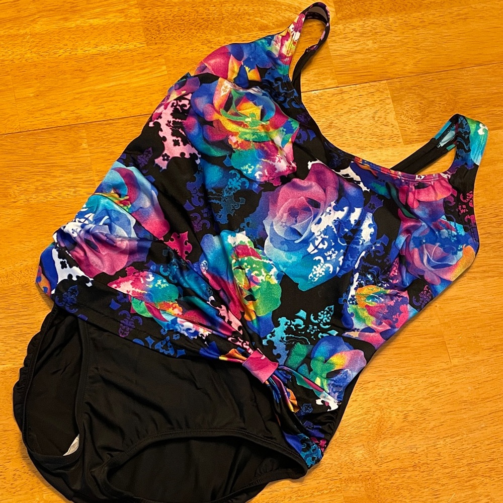 (NWT) Great Lengths Floral One-Piece Swimsuit